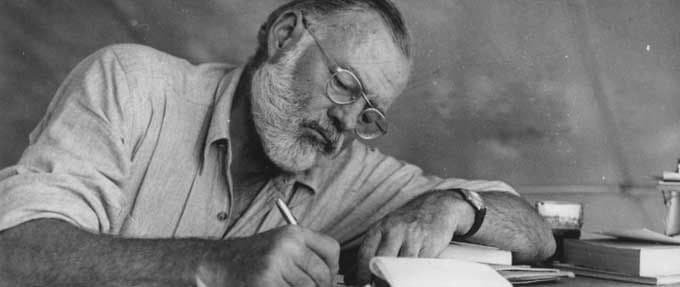 6 Fascinating Biographies on Ernest Hemingway