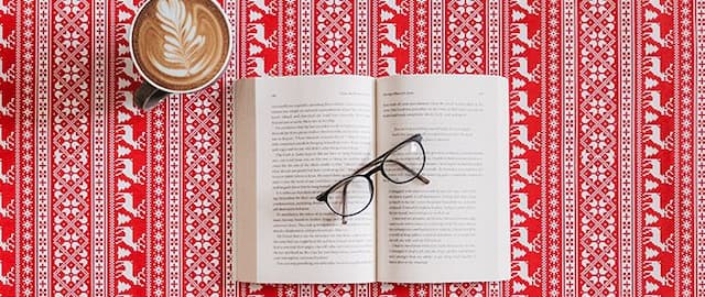 6 Books to Read Over the Winter Holidays
