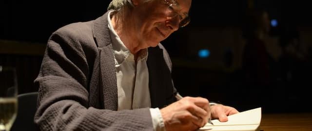 Get to Know Ian McEwan With 10 of His Greatest Novels